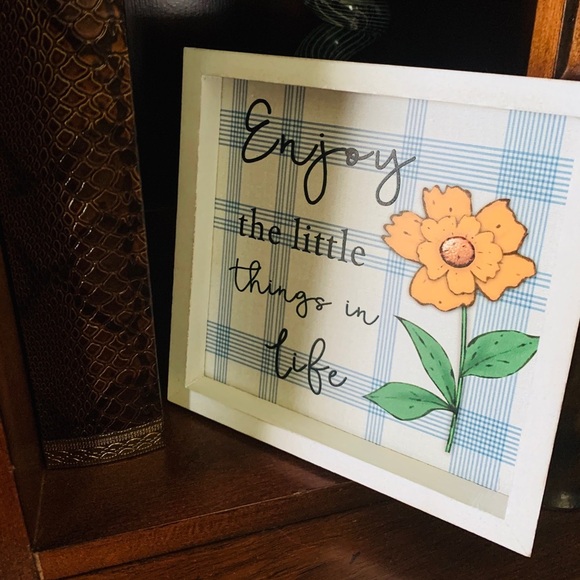 Enjoy The Little Things Framed Plaque- NWOT - Picture 5 of 6